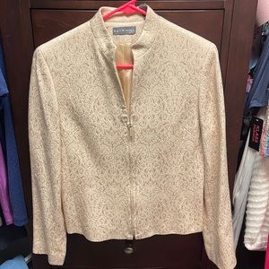 Size 4 Kate Hill zip up suit coat
